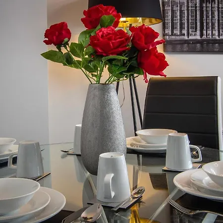 New Luxury Apt 1 Free Parking Special Deals Blackpool Exterior photo